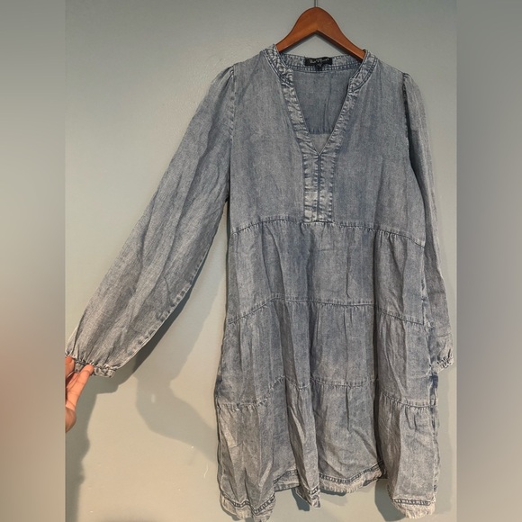 Velvet Heart Chambray Long Sleeve Dress - Picture 5 of 8